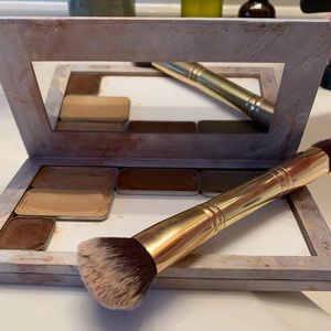 Seint (formerly Maskara) IIID brush and case